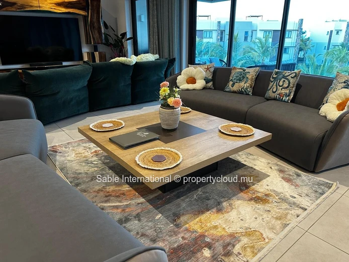 Luxury Penthouse with Sea Views & Rooftop terrace pool.