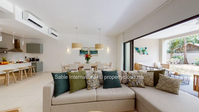 Appart R+2 à Péreybère, 143m², 3 chambres, piscine commune, accès mer, proche commodités