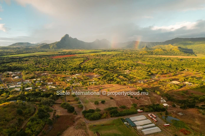 Stunning Villa with Private Pool in Tamarin, Black River - 271m² Living Space, Mountain Views