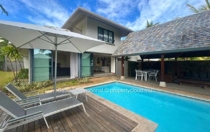 Stunning Villa PDS with Private Pool in Rivière Noire! 3 beds, furnished, close to amenities & golf course. Don't mis...