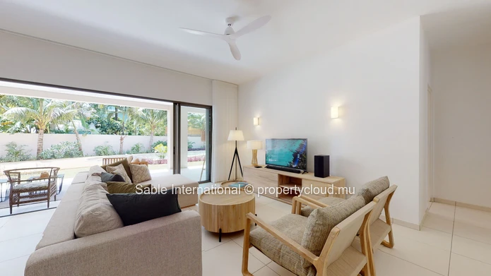 Appart R+2 à Péreybère, 143m², 3 chambres, piscine commune, accès mer, proche commodités