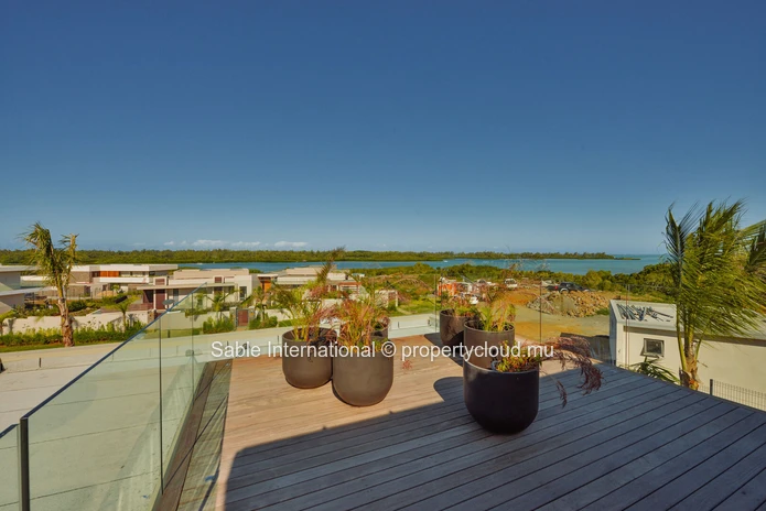 Luxury Smart City Villa with Sea Views in the East of Mauritius 