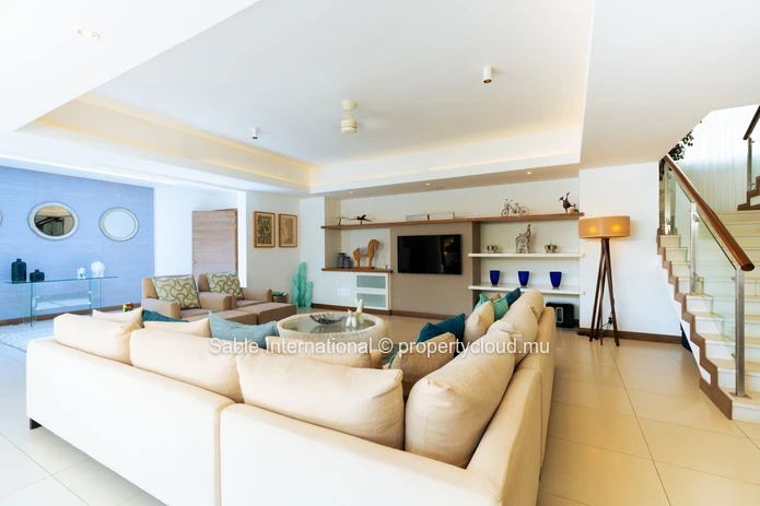 Luxurious Villa PDS with Private Pool and Stunning Sea Views in Péreybère! Close to Beach, Shops, and Golf Course. Fu...