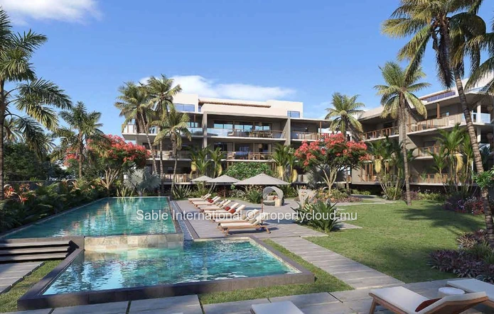 Appartement R+2 à vendre à Péreybère, 164m², 3 chambres, piscine commune, proche de la mer et des commodités.
