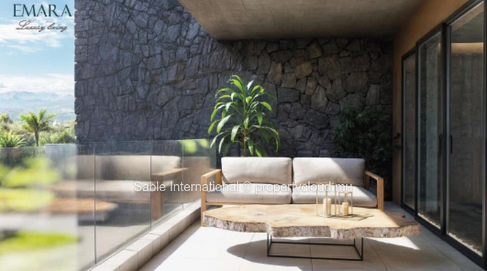 Luxurious 3-bedroom apartment in Péreybère with communal pool and rooftop access