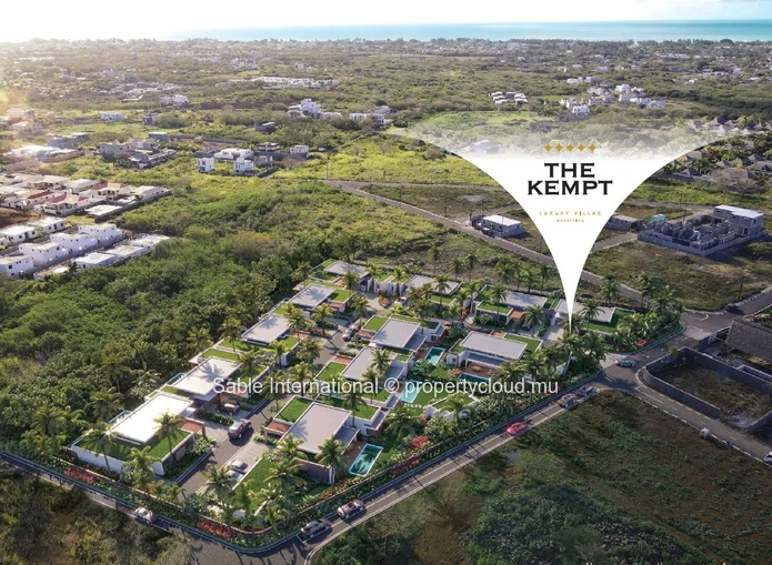 Villa PDS à vendre à Péreybère, 287 m² habitables, 564m² de terrain, 4 chambres, piscine privée