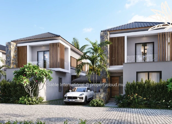 Luxury Penthouse with Communal Pool | 351m² | Calodyne City | Freehold Land | Fitness Room | Close to Amenities 
