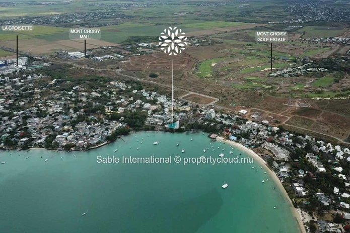 Luxurious Penthouse with Private Pool & Stunning Sea Views in Grand Baie 