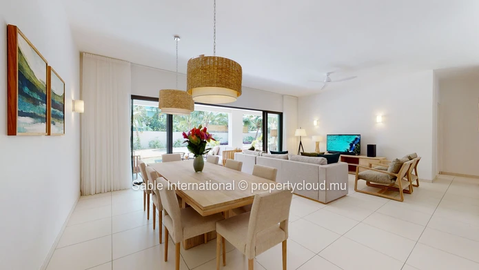 Appart R+2 à Péreybère, 143m², 3 chambres, piscine commune, accès mer, proche commodités