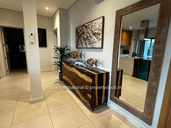 Luxury Penthouse with Sea Views & Rooftop terrace pool.