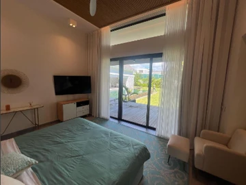 4 Bedroom Villa