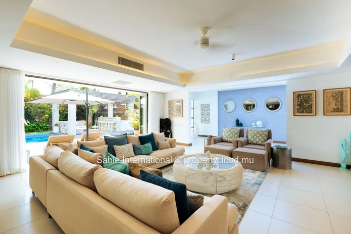 Luxurious Villa PDS with Private Pool and Stunning Sea Views in Péreybère! Close to Beach, Shops, and Golf Course. Fu...