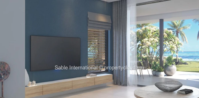 Penthouse à vendre à Rivière Noire, 470m², 3 chambres, piscine privée, vue mer et montagne. Proche des commodités.