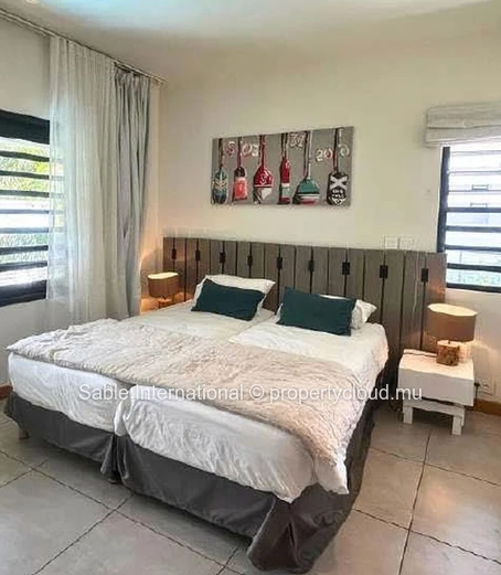 Stunning Villa PDS with Private Pool in Rivière Noire! 3 beds, furnished, close to amenities & golf course. Don't mis...