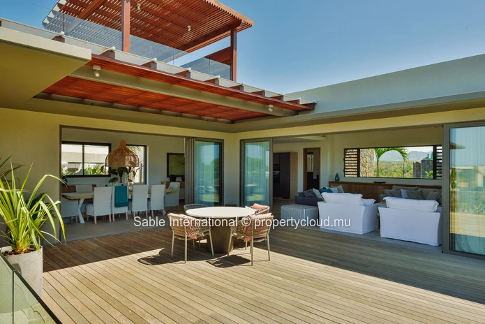 Luxury Smart City Villa with Sea Views in the East of Mauritius 