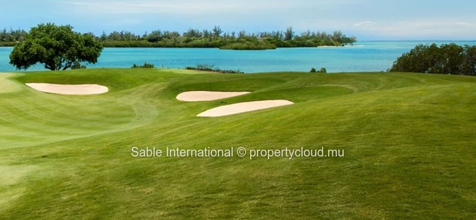 Luxury RES Villa with Private Pool & Sea Access in Beau Champ 