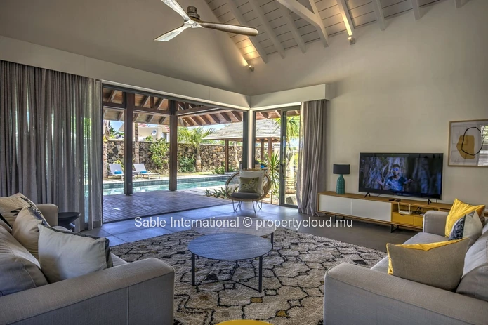 Luxurious Villa PDS in Grand Gaube with Private Pool & Stunning Views! 354m², Fully Furnished, Close to Amenities 
