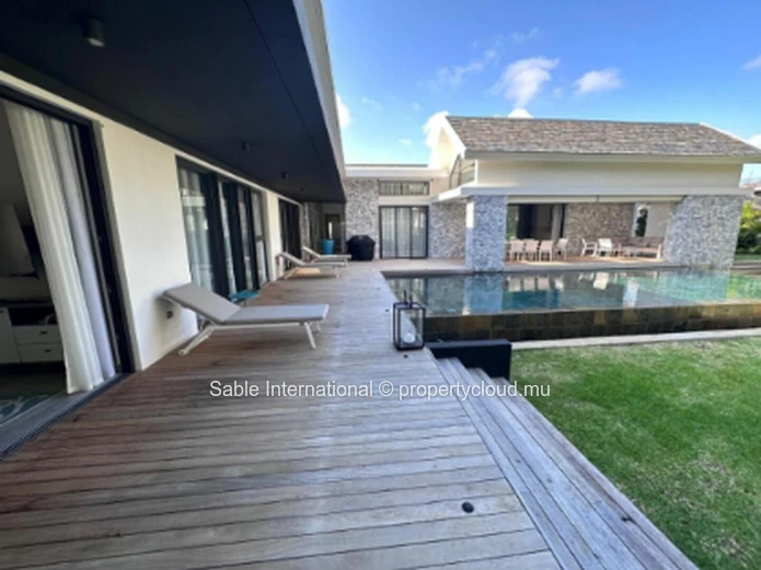 Luxury Villa in Cap Malheureux with Private Pool and Generous Living Space - Close to Amenities and Schools - Don't M...