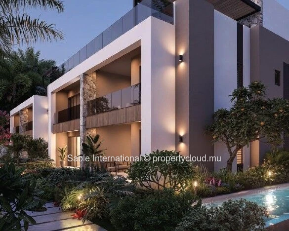 Penthouse R+2 224m², Tamarin - Rivière Noire, piscine privée, proximité écoles, bus, golf, hôpital, magasins.