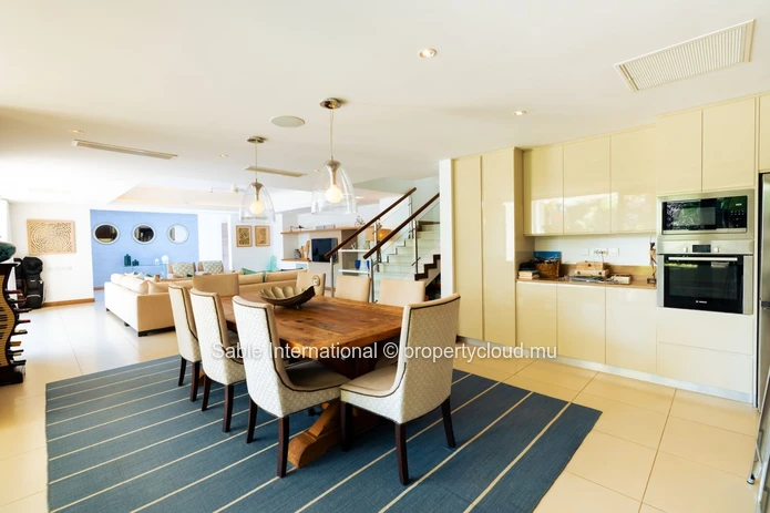 Luxurious Villa PDS with Private Pool and Stunning Sea Views in Péreybère! Close to Beach, Shops, and Golf Course. Fu...