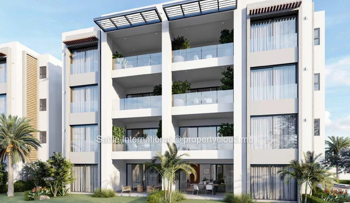 Appartement R+2 à vendre à Petit Raffray, Grand Baie. Surface habitable de 130m², 3 chambres, parking, piscine commun...