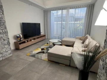 4 Bedroom Villa